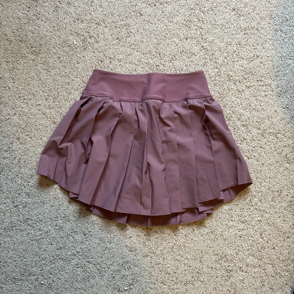 Old Navy Active Mauve Pleated Skirt
